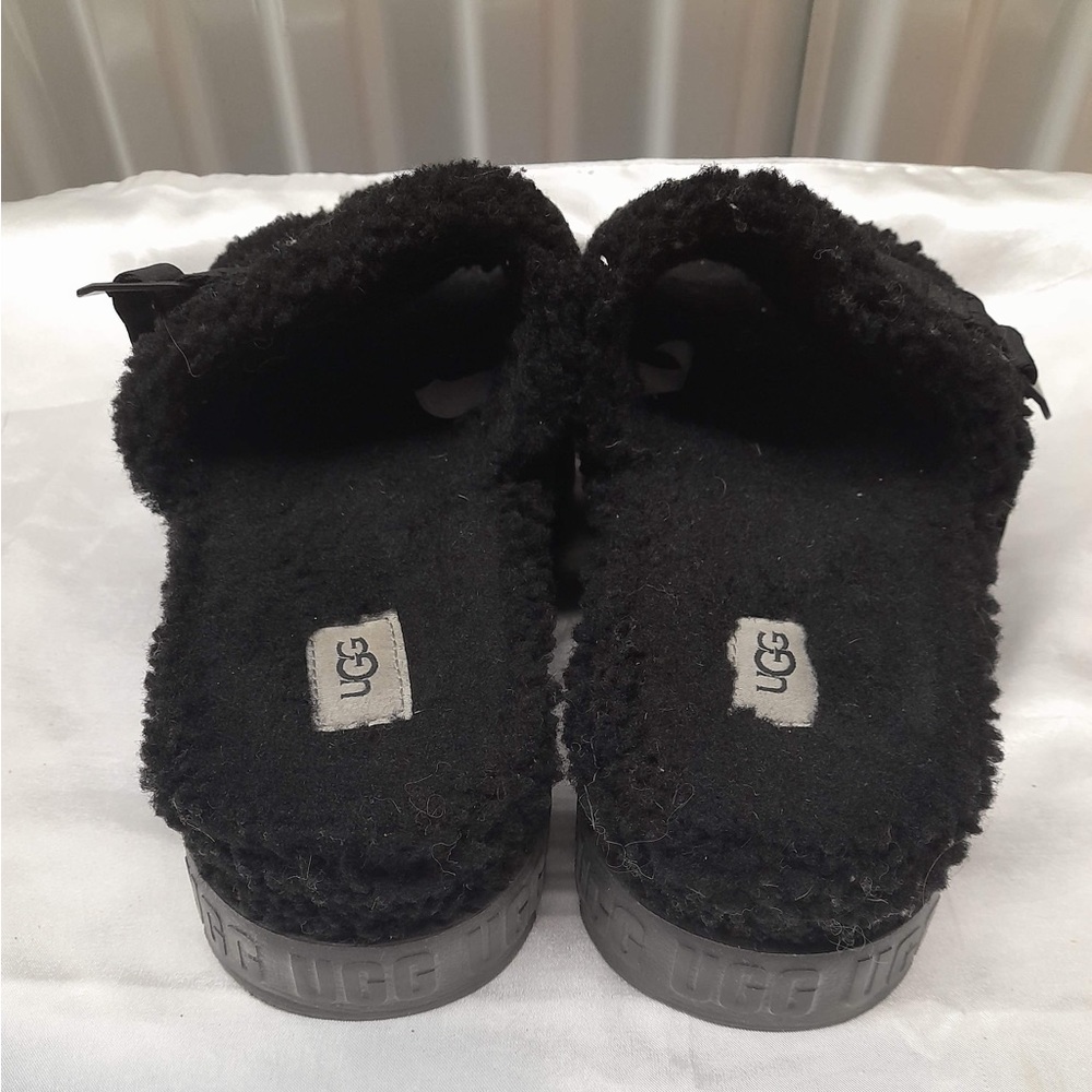UGG FLUFFITA - Picture 4 of 9